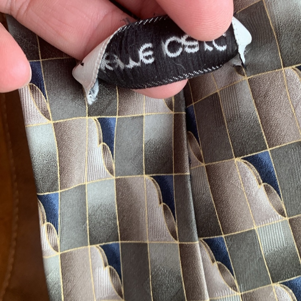 Pierre Cardin 100% Silk Tie 59" EUC Geometric Abstract Wave design 59" - Picture 5 of 9